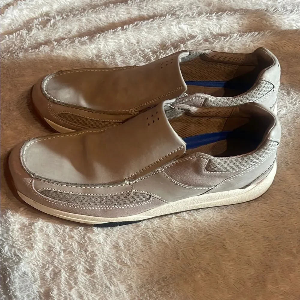 Clarks Men's Beige Slip-On Loafers size 13 M